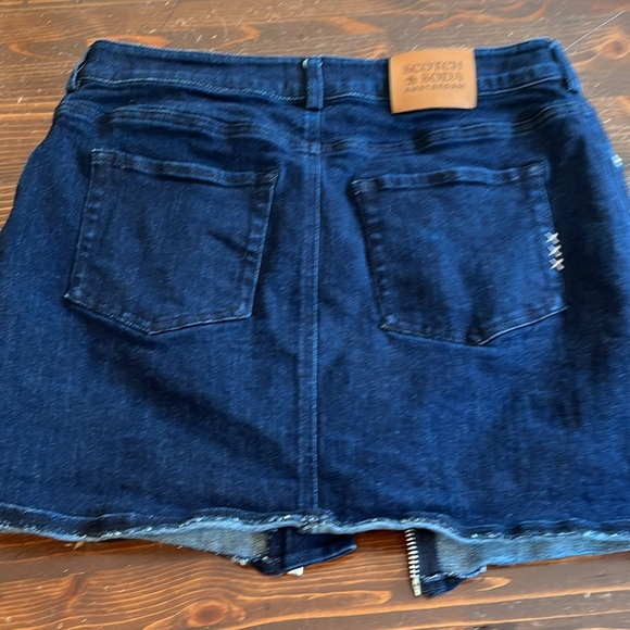 Girls Size 14 Zip Up Denim Skirt with Pockets - Picture 6 of 8